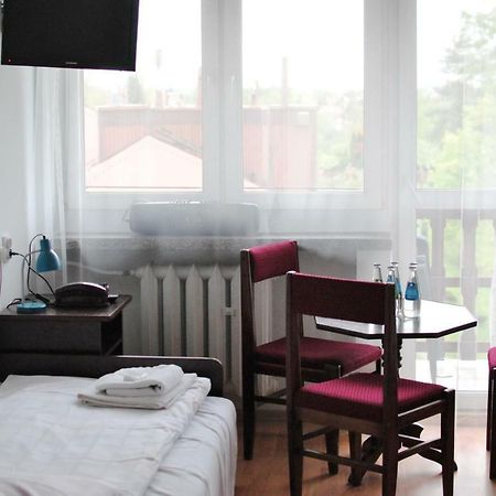 Krystyna Hotel Krakow Bagian luar foto