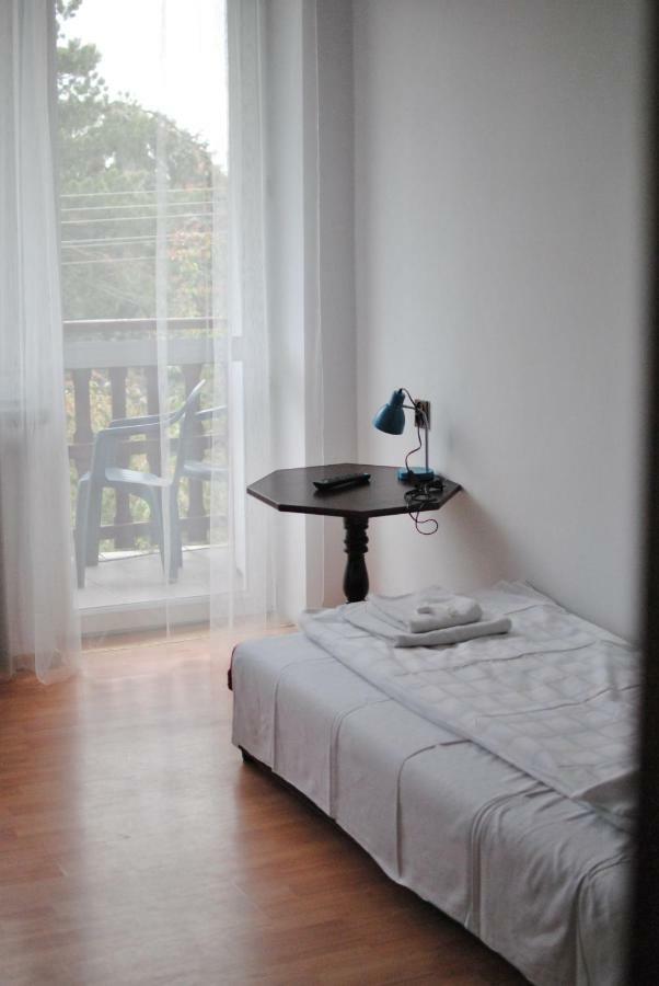 Krystyna Hotel Krakow Bagian luar foto